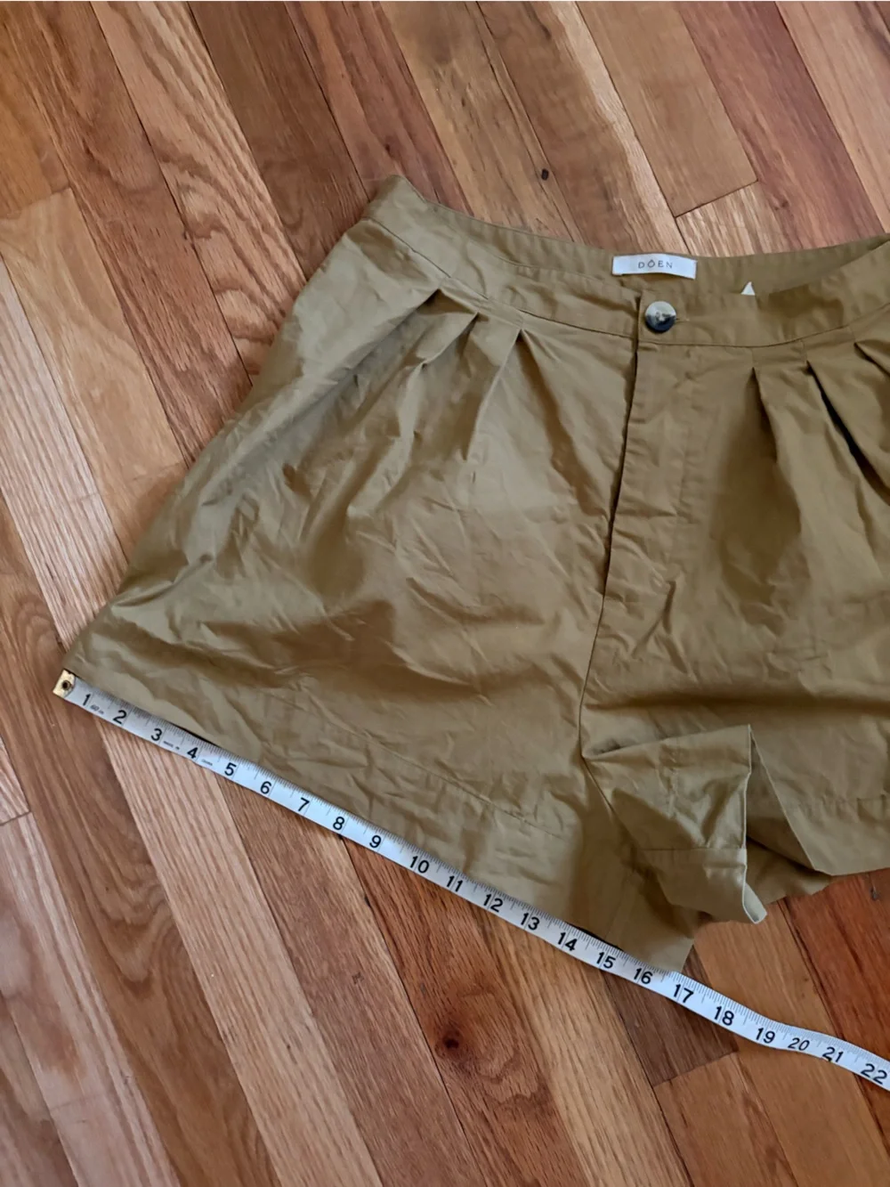 Doen High Waist Pleated Shorts in Mustard